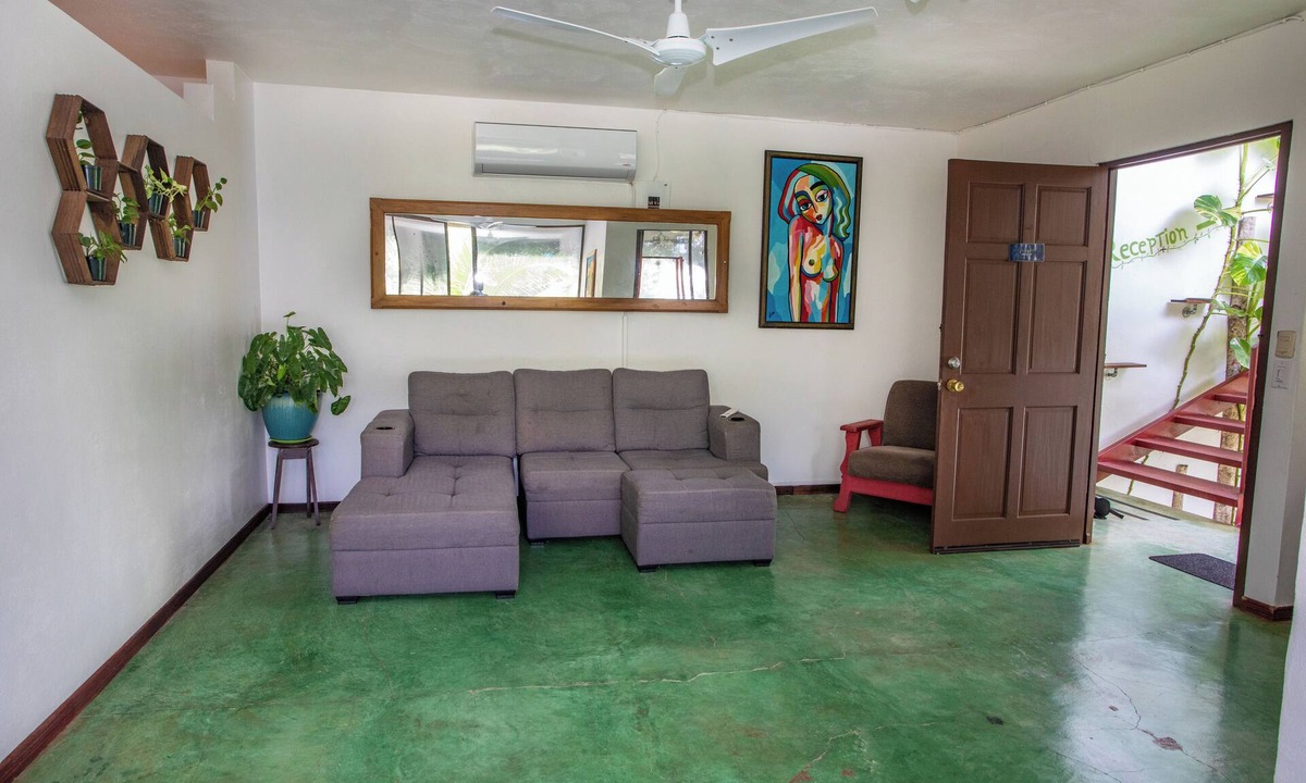 Quepos Hotel | 2-bedroom A/C Apartment in Quepos