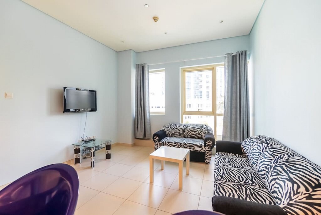 Dubai Marina Apartment | 203 Royal Oceanic · Lovely One Bedroom in the Marina