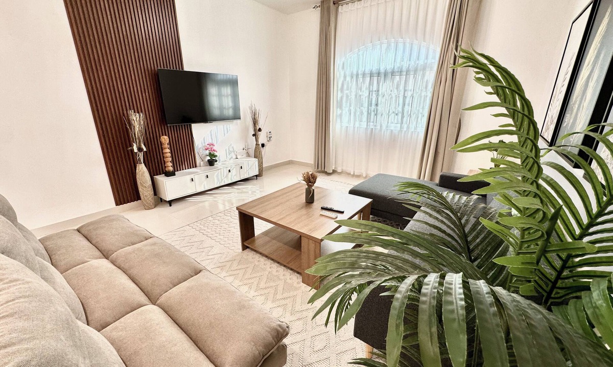 Seeb House | 4 Bedrooms Luxury Scandi Style Retreat in the Center of Muscat