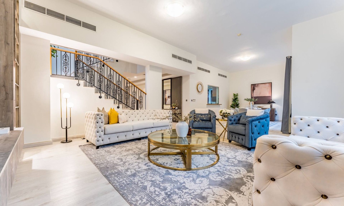 Dubai Villa | 4BR + Maid’s Room Villa Near Nad Al Sheba Mall, With Easy Access to Major Dubai Attractions
