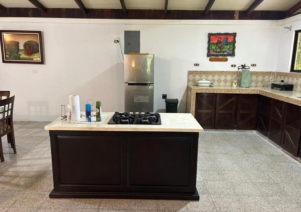 Guacimo House | Acogedora Casa de Campo Familiar