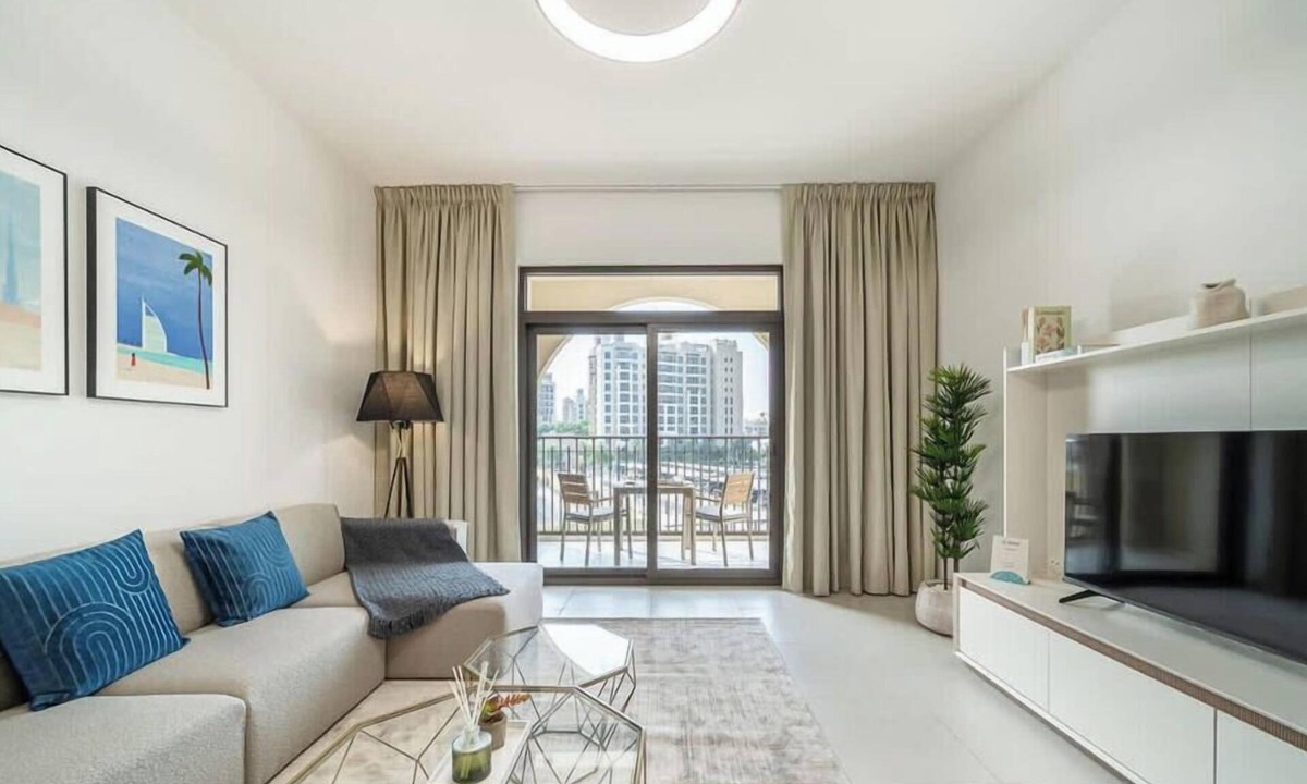 Umm Suqeim 3 Apartment | Airstay | Modern 1BR | Madinat Jumeirah