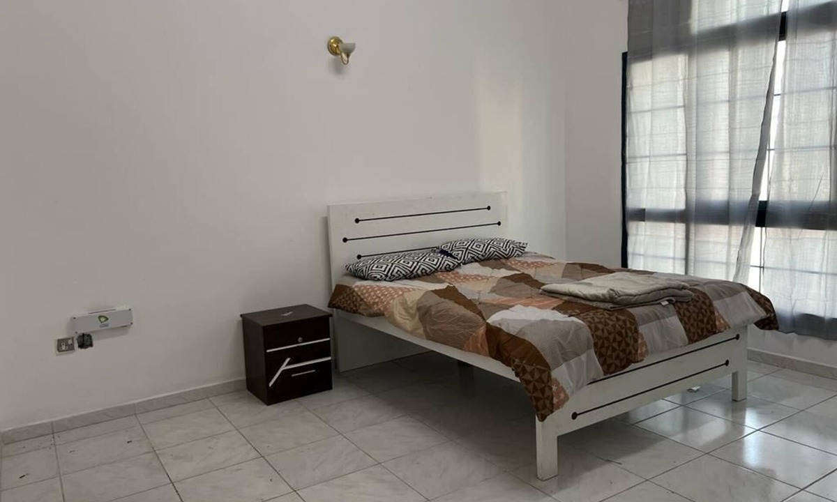 Dubai Villa | Al Satwa Central Bliss