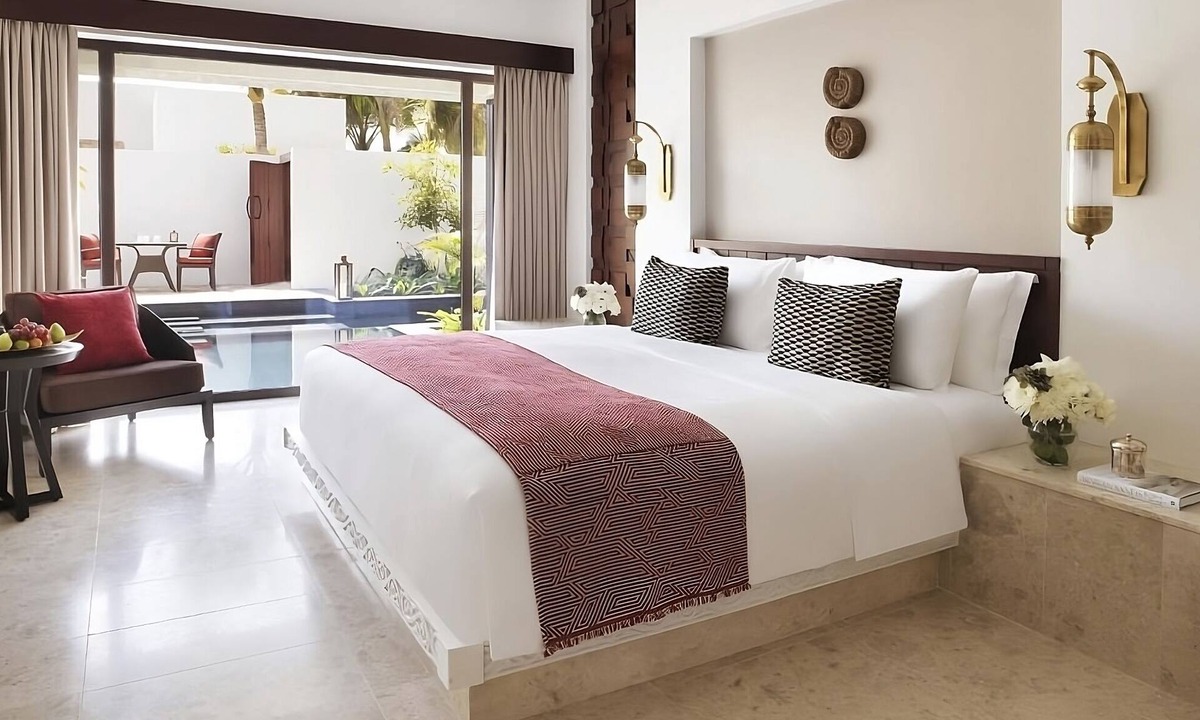 Salalah Hotel | Beachfront Accommodations! Outdoor Pool, Spa Center, Complimentary Parking!
