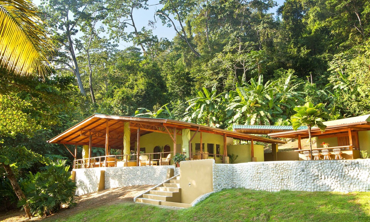 Cabo Matapalo House | Beautiful 2bdrm 2bath with pool on Backwash