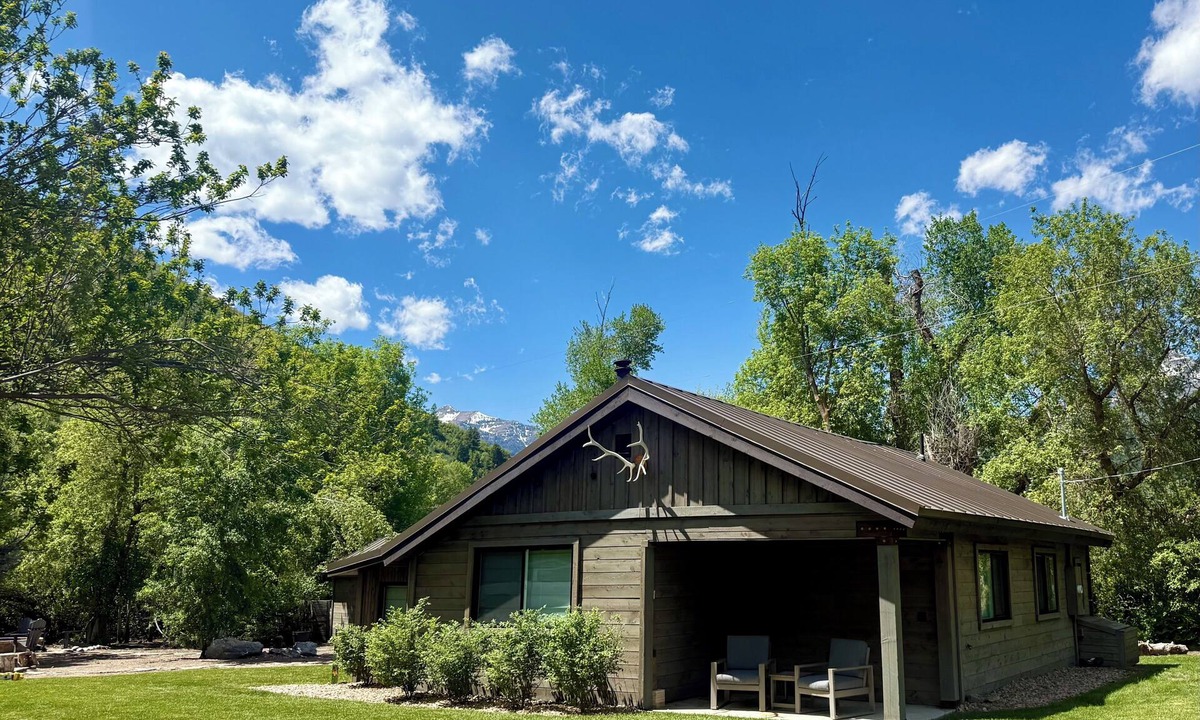 Sundance Cabin | Beautiful Mountain Cabin on Lower Provo River