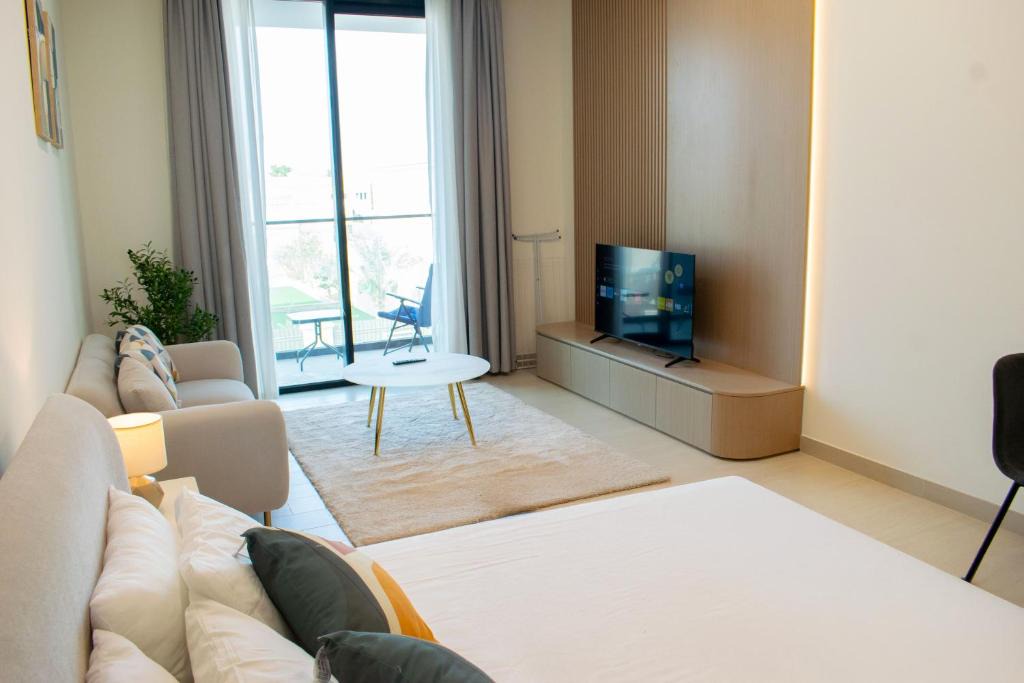 Jumeirah Village Circle Apartment | Binghatti Dusk Studio with Gym &Pool