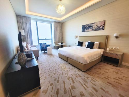 Palm Jumeirah Apartment | Blue Ocean Holiday Homes - The Palm Tower - Palm Jumeriah