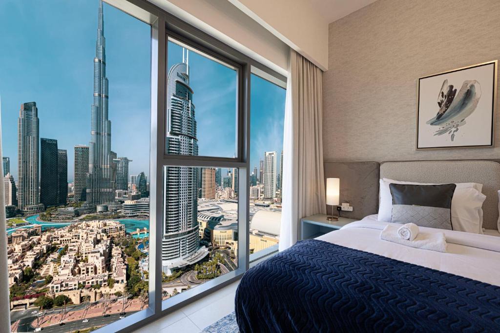 Downtown Dubai Apartment | Burj & Fountain View 5-Min Walk to Dubai Mall