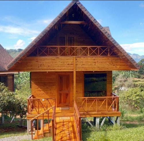Central Valley Cabin | Cabañas La Laguna