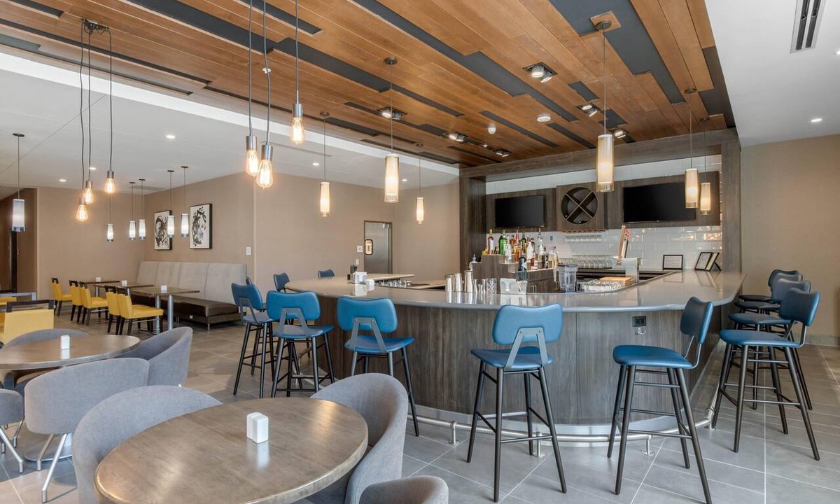 Mount Pleasant Hotel | Cambria Hotel Mount Pleasant – Charleston