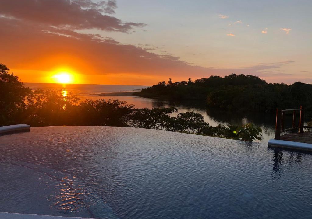 Playa Coyote Hotel | Casa Caletas Boutique Hotel