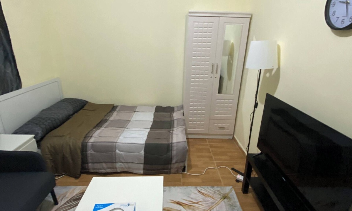 Abu Dhabi Apartment | Charming 1-bedroom studio with AC in Abu Dhabi