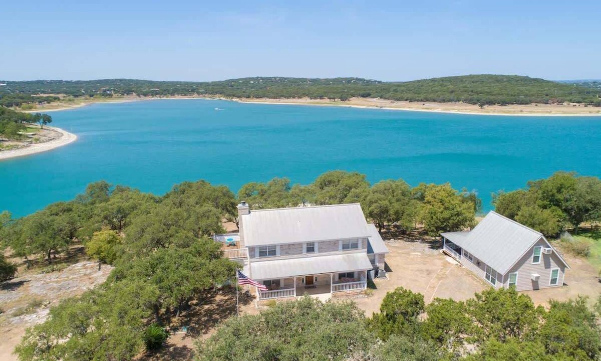 Canyon Lake House | CL 1105H Endless Tranquility