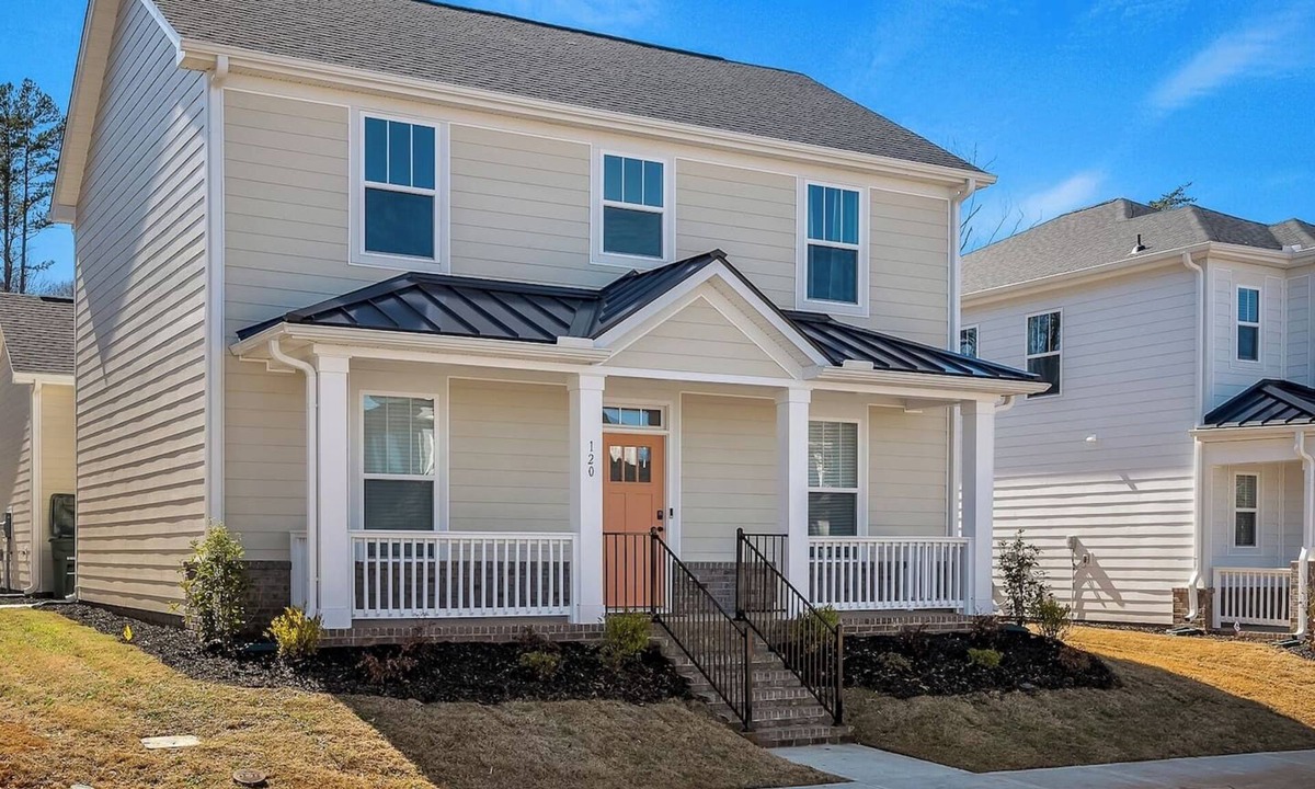 Central House | Clemson's Golden Door Retreat- minutes from campus!