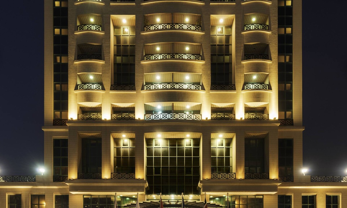 Al Muraqqabat Hotel | Coral Dubai Deira Hotel