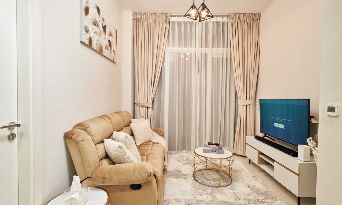 Dubai Apartment | Cozy 1 Bedroom in Damac Hills with Free Wifi, AC and Gym Access, Pool