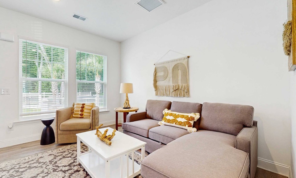 Goose Creek House | Cozy 2BR Pet Friendly Walkable Resort Cottage w/Pool Access