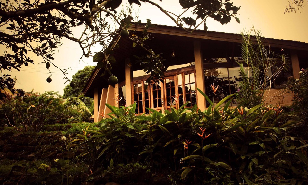 La Fortuna House | Cozy 3BR Home on Lake Arenal and Arenal Volcano. SEE SUMMARY FOR SPEC OFFER