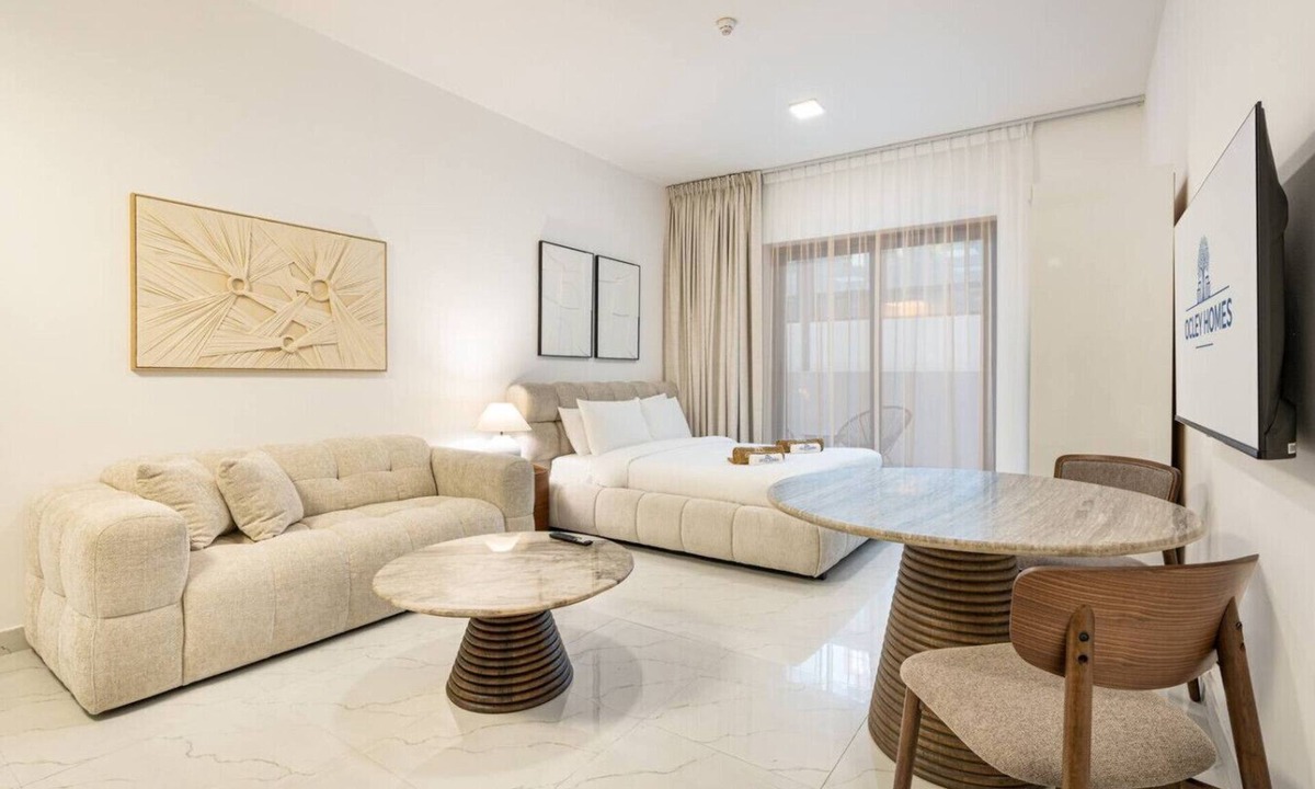 Jumeirah Village Circle Apartment | Cozy Elegant Studio in the Heart of JVC