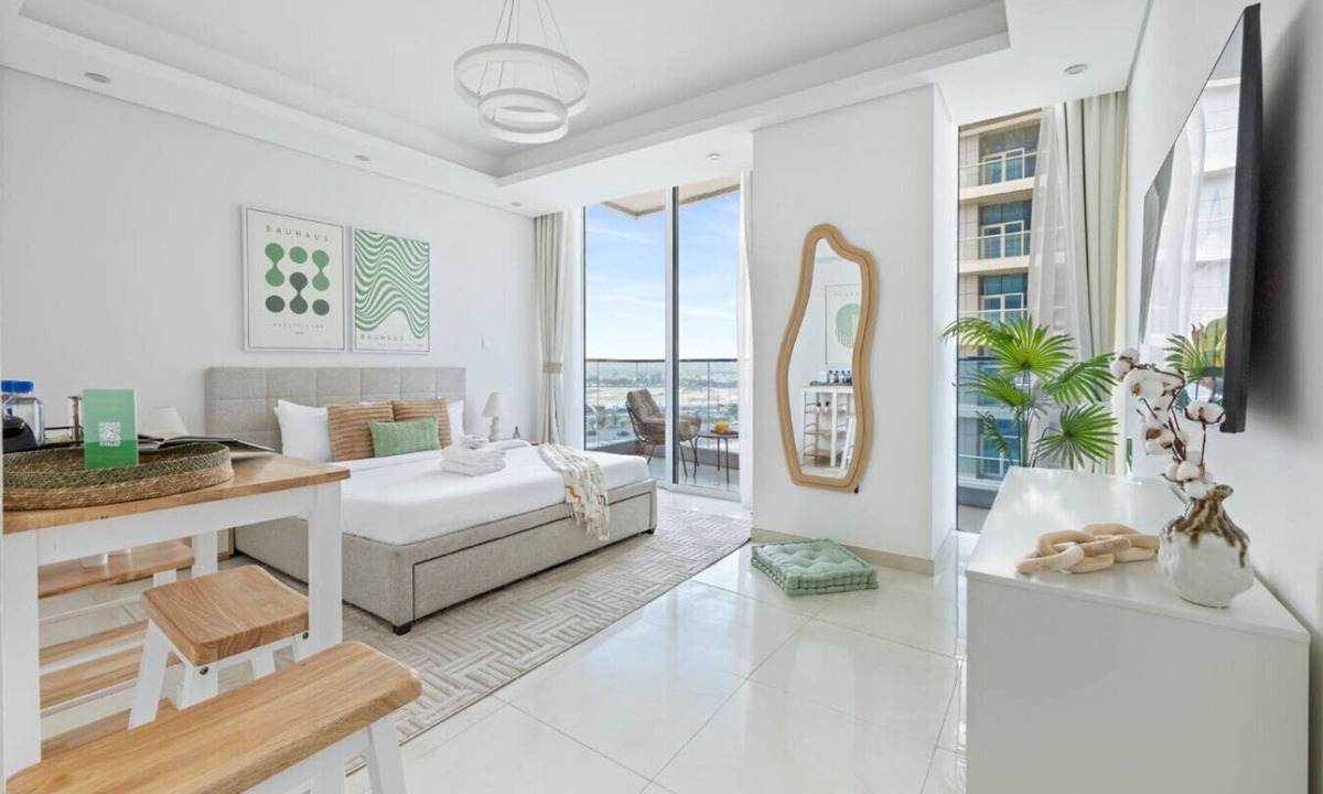 Business Bay Apartment | Cozy Studio 7 Minutes From Dubai Mall