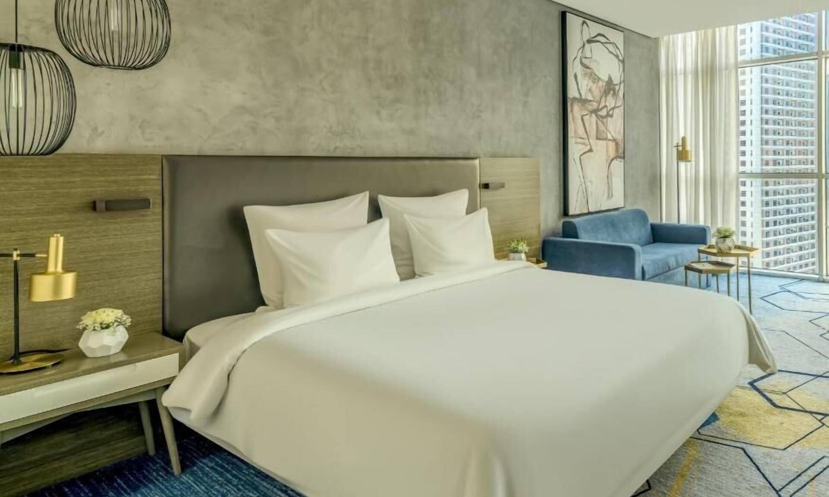 Al Khan Apartment | Deluxe King Or Twin Room Near Oriana Hospital