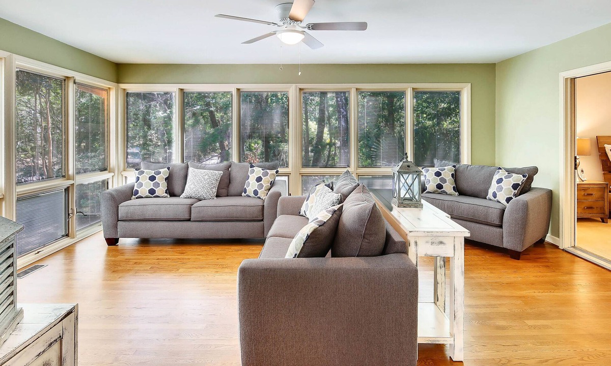 Seabrook Island House | Dog-friendly home with large deck, on-site pools, tennis & Beach Club