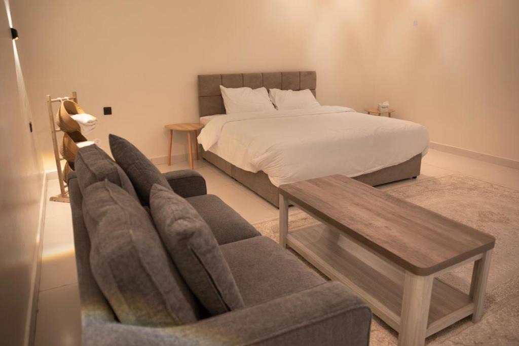 Al Hamra Apartment | Dream Room
