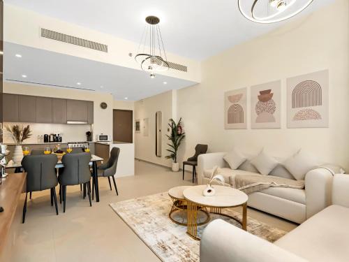 Downtown Dubai Apartment | Elegant 1BR I Near Burj Khalifa & Fountain I Dubai Mall