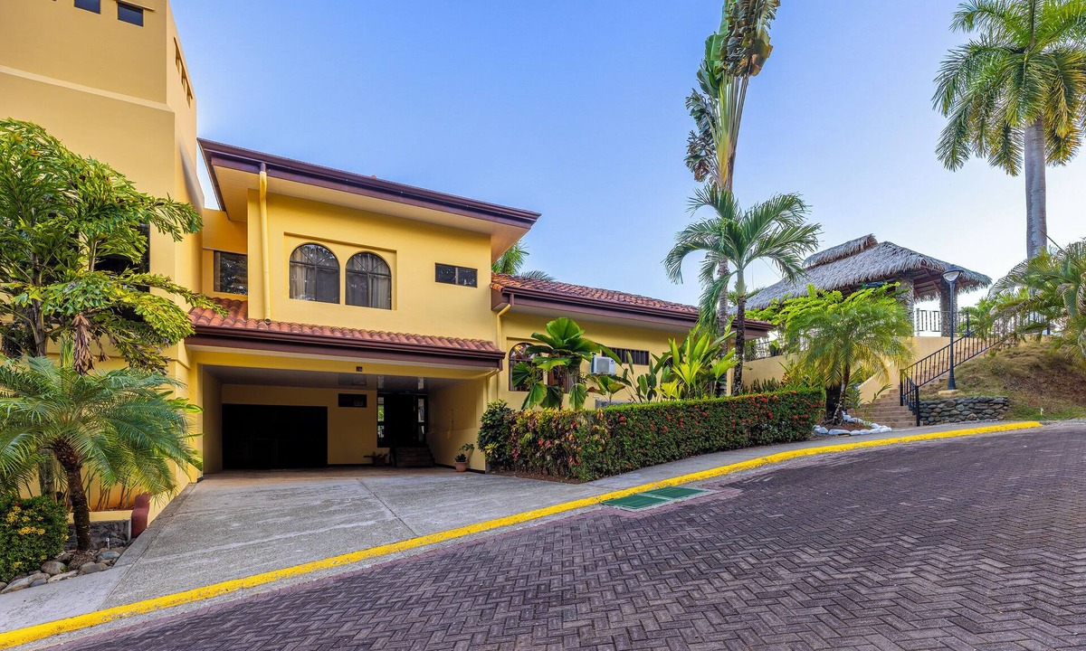 Esterillos Este Apartment | Elegant 4BR Villa – Pool, Views & Prime Location