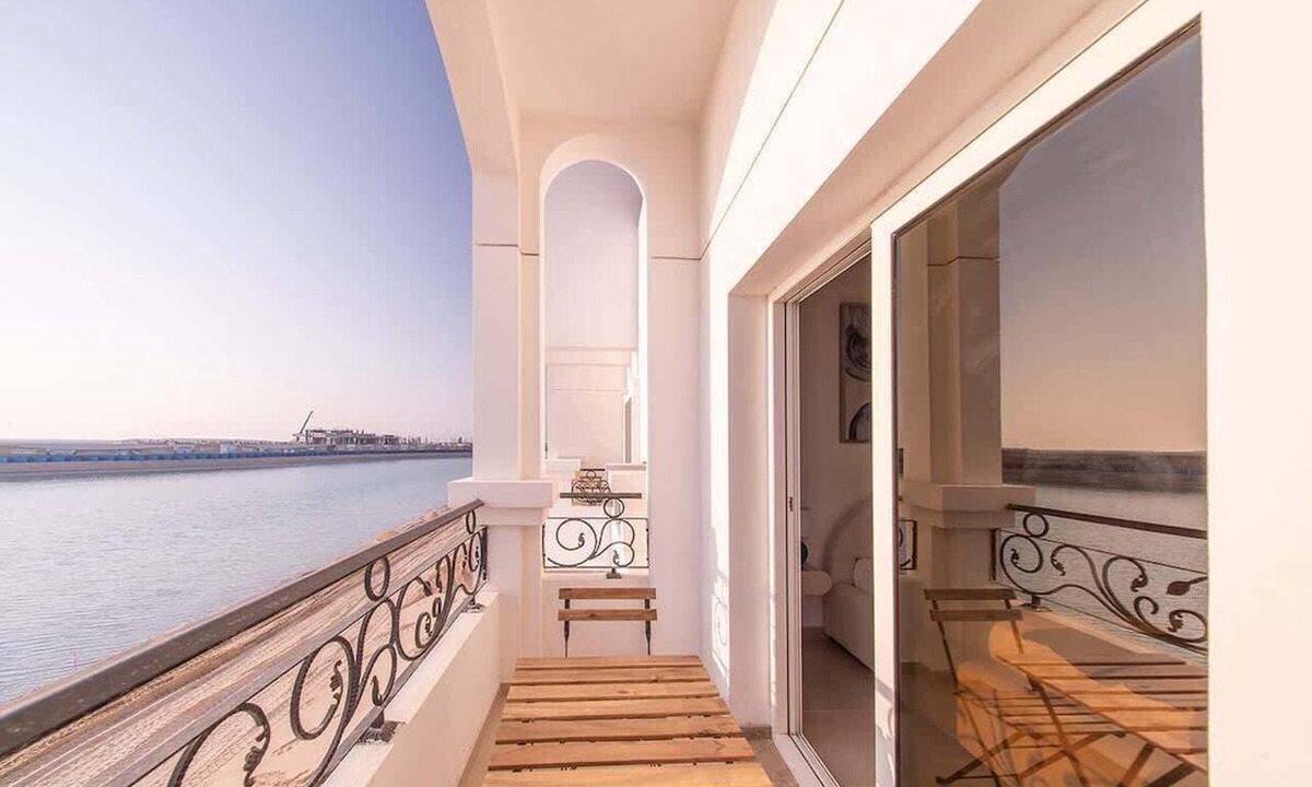 Al Hamriya Villa | Elegant Waterfront Villa W Sunset Terrace