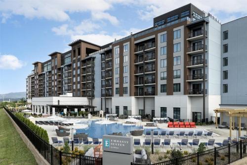 Pigeon Forge Resort | Embassy Suites By Hilton Pigeon Forge Resort