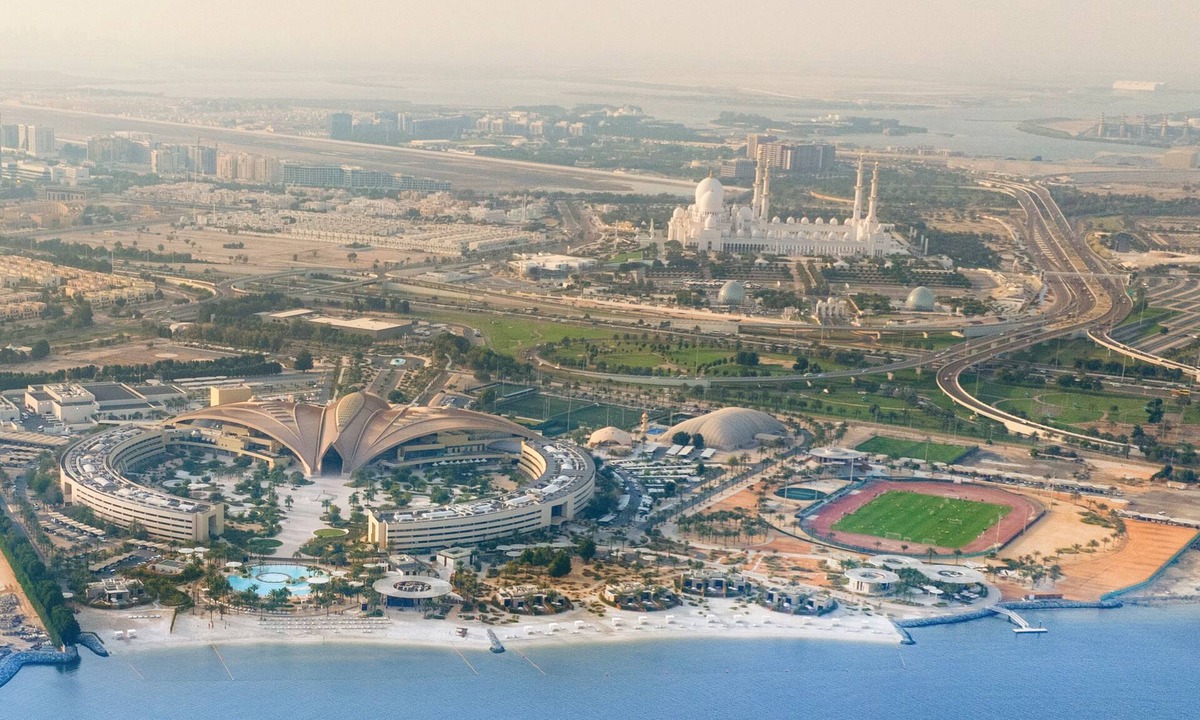Abu Dhabi Hotel | ERTH Abu Dhabi Hotel