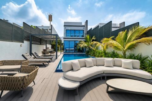 Sharm Villa | Exclusive 4BR Villa with Assistant Room, Lush Garden & Private Pool Facing Panoramic Sea Views, Al Dana Island, Fujairah by Deluxe Holiday Homes