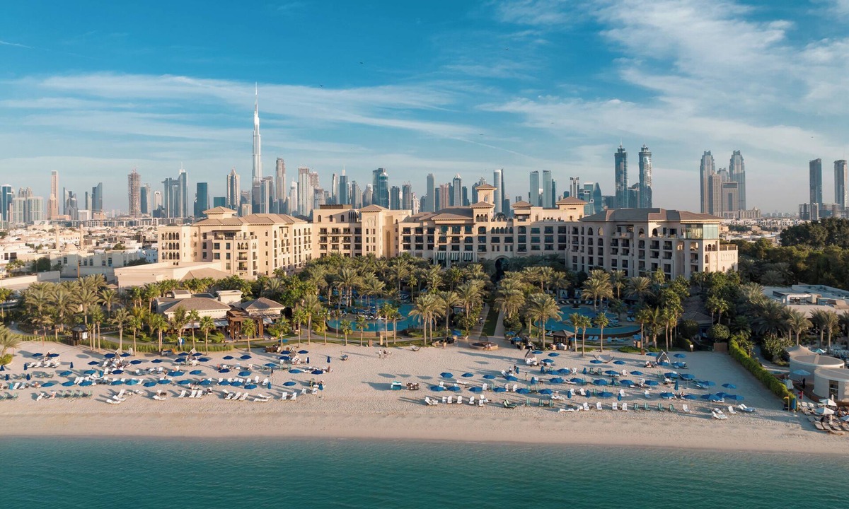 Jumeirah Hotel | Four Seasons Resort Dubai at Jumeirah Beach