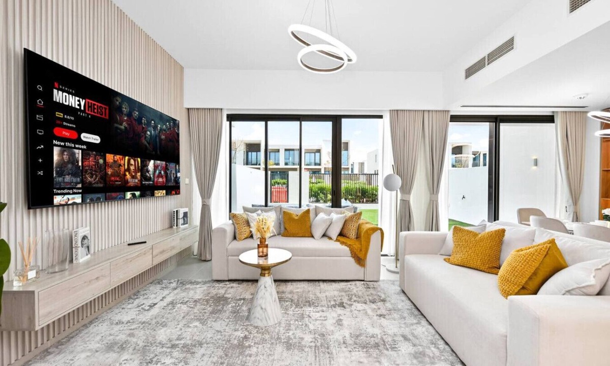 Dubai House | Fully Furnished Modern 3BR Townhouse