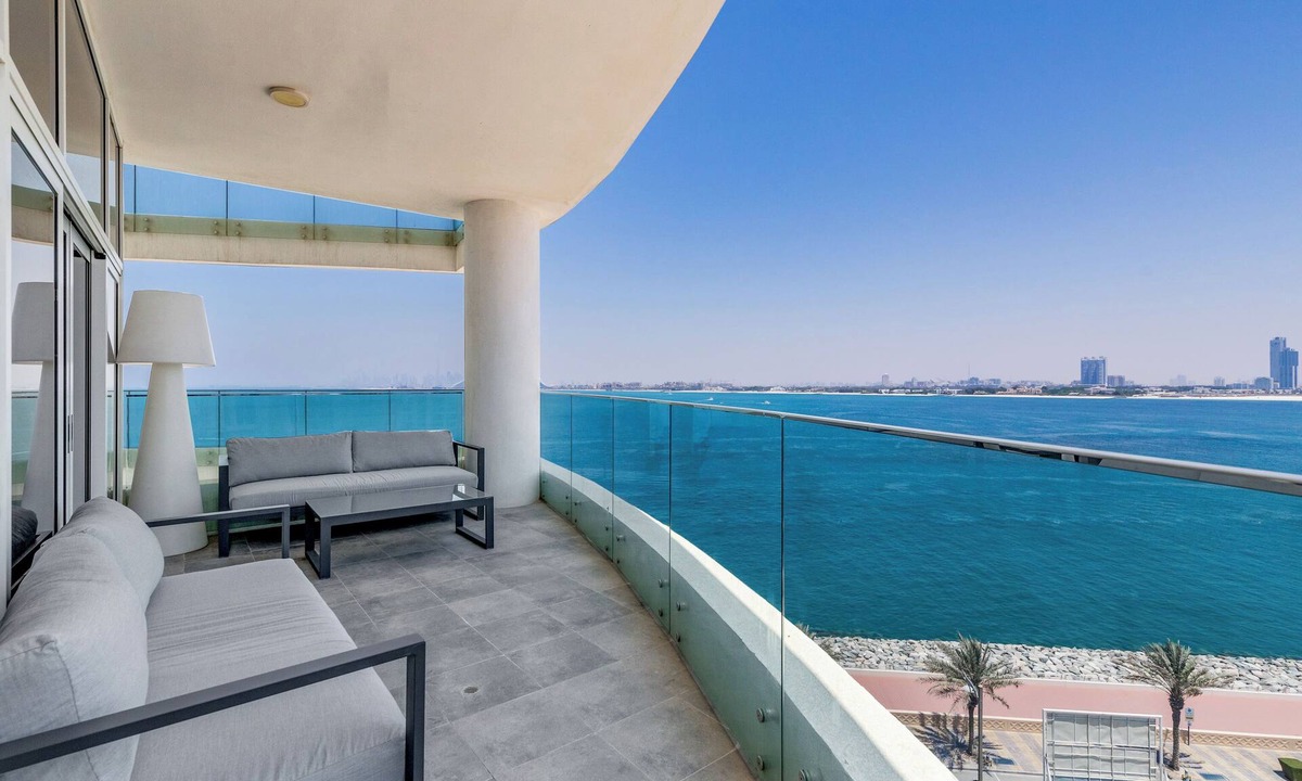 Palm Jumeirah Apartment | Globalstay Luxury Azizi Mina Beachfront