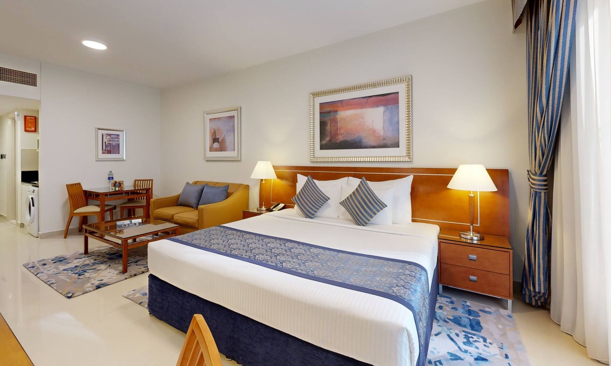 Al Mankhool Apartment | Golden Sands 5 Hotel Apartment
