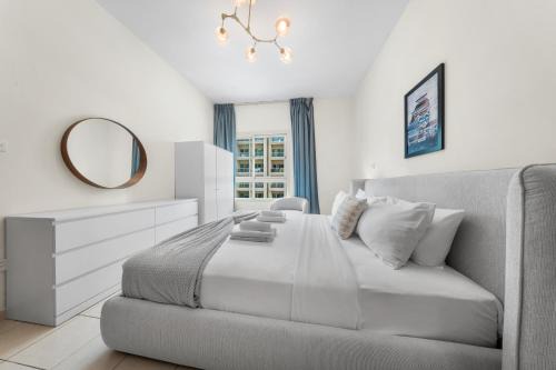 The Greens Apartment | Gorgeous One Bedroom Apartment in the heart of Dubai