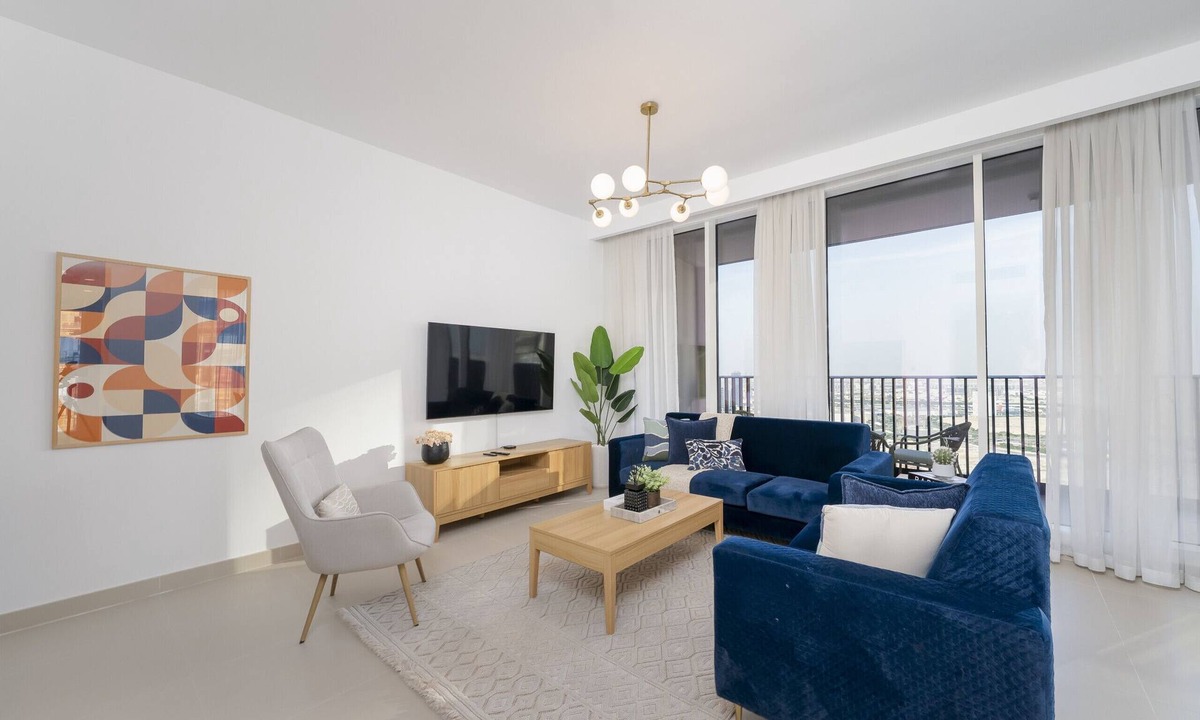 Dubai Apartment | Harbour-View 3BR with AsstRm, Just a Stone’s Throw from Marine Transportation