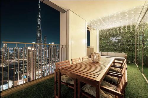 Za'abeel 2 Apartment | High Rise Haven I Burj and Fountain View I Vast Outdoor