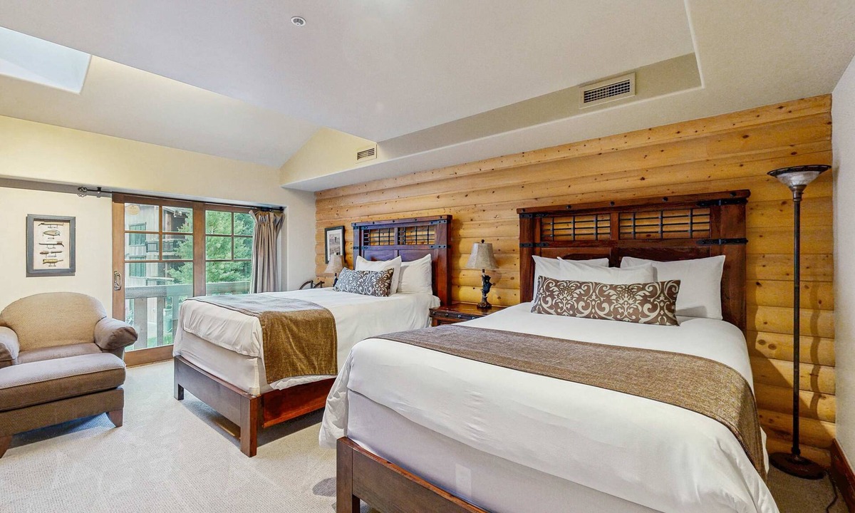 Deer Valley Condo | Hotel studio with views, fireplace & close to everything