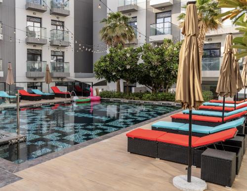 Jumeirah Village Apartment | izzzi life Mint Holiday Home Apartments