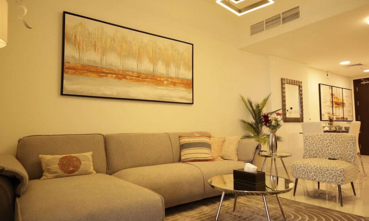 Al Raha Beach Apartment | Lavish 2BR Getaway w/Pool, Gym & WiFi - Al Raha