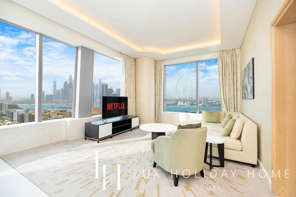 Palm Jumeirah Apartment | LUX Iconic Views at The Palm Tower Suite 2