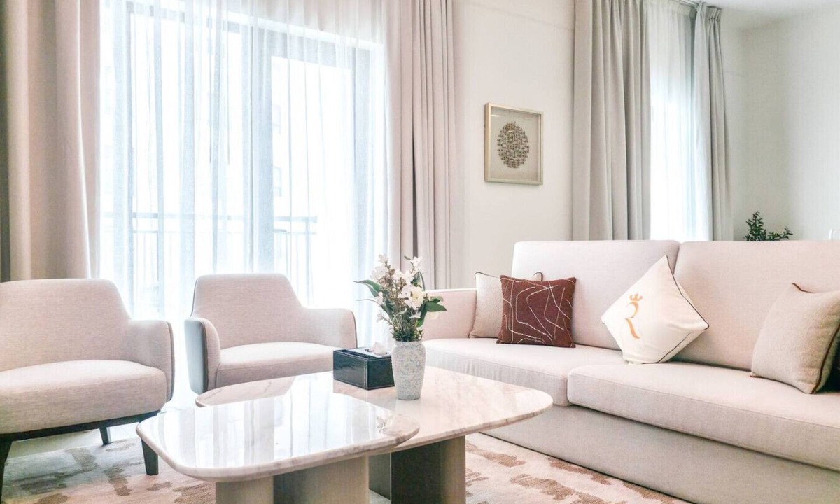 Abu Dhabi Apartment | Luxury 2BR + Maid | Balcony | Yas Golf