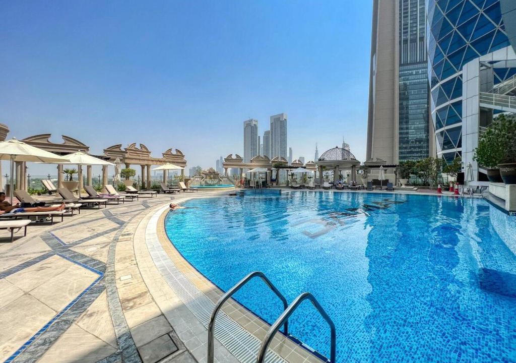 DIFC Apartment | Luxury 2BR Stay in DIFC, Steps to Gate Avenue and Dubai Mall