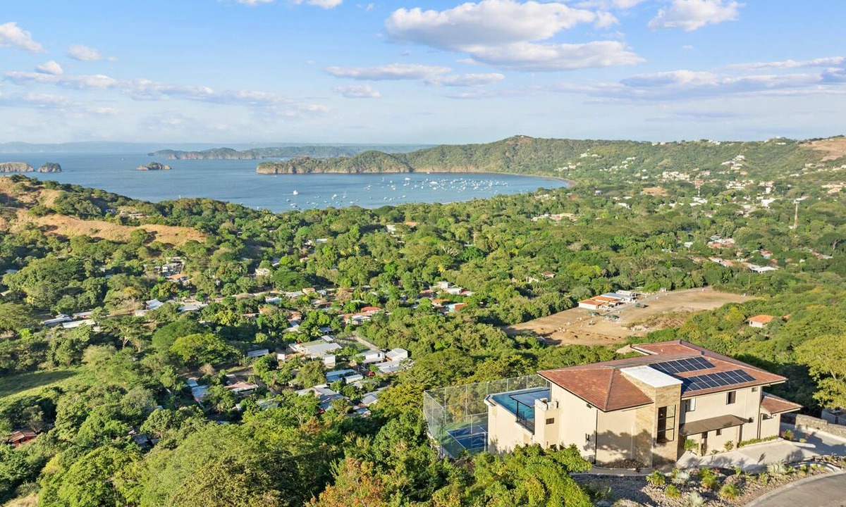 Coco House | Luxury 5 Bedroom Villa with Panoramic Ocean Views and Infinity Pool