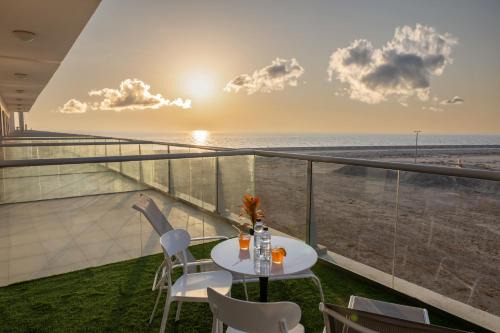 Ras Al Khaimah Apartment | Marjan Island - Studio Open Sea View