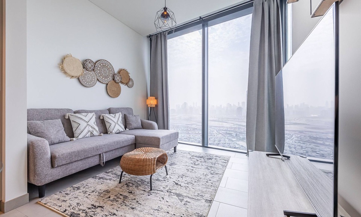 Dubai Apartment | Modern 1-Bedroom Apartment with Burj Khalifa Views | Sobha Waves I 3515